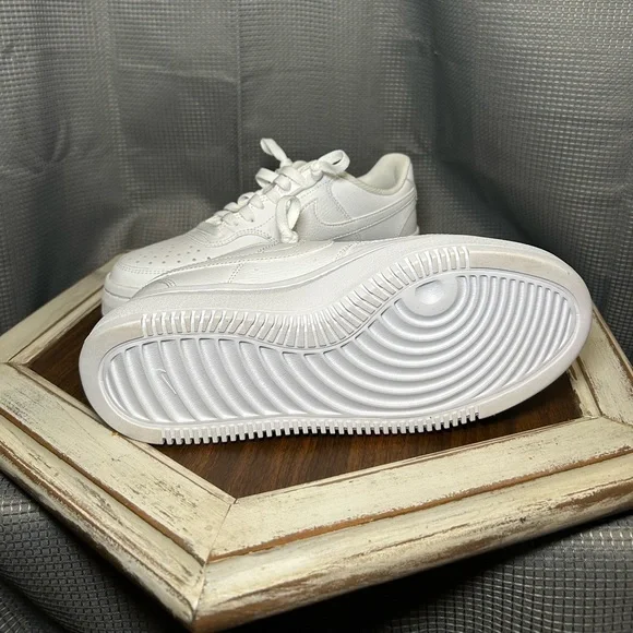 Nike Women's Court Vision Alta 8.5 New - Picture 4 of 7